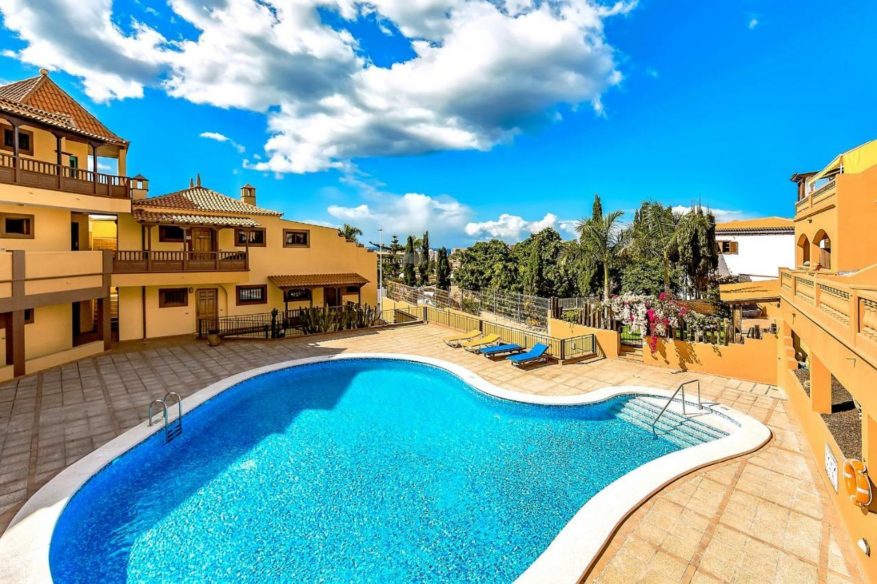 Apartment Elite Palace Адехе Экстерьер фото