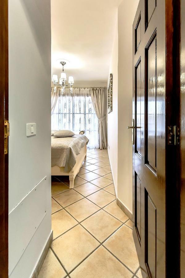 Apartment Elite Palace Адехе Экстерьер фото